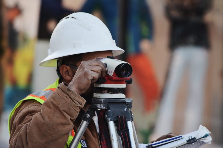 Les études techniques relatives au terrain avant travaux : Sécuriser votre investissement